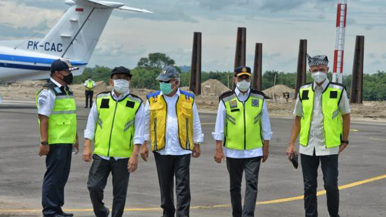 Menhub Tinjau Bandara Ngloram