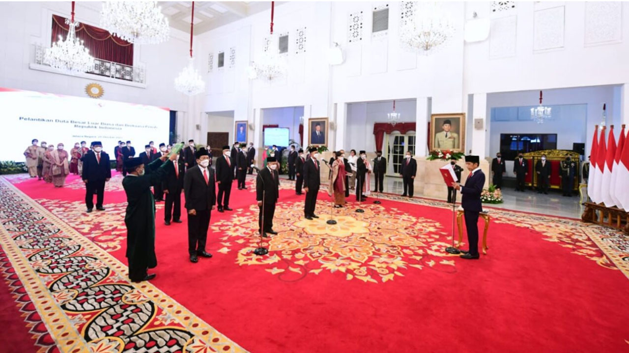 Presiden Lantik 17 Dubes RI Untuk Negara Sahabat